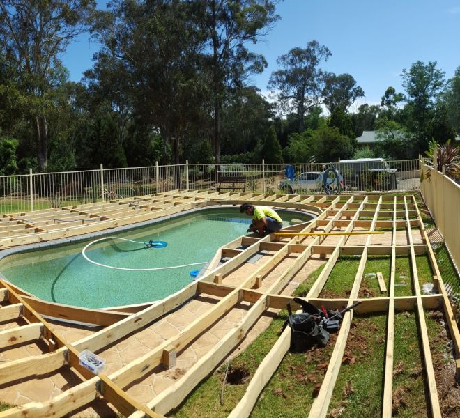 grasmere-pool-decking